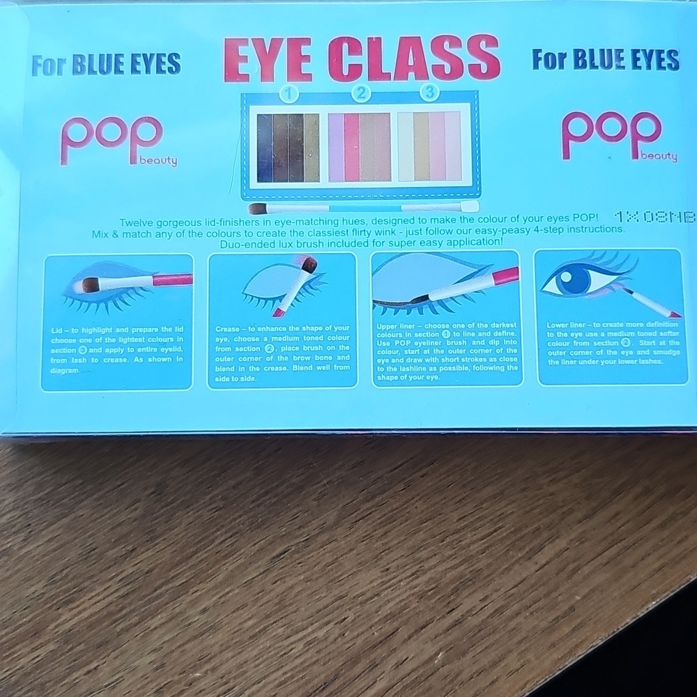 Vintage Pop Beauty Blue Eyes Eyeshadow Palette - Collector's Item - Never Used - Picture 3 of 8